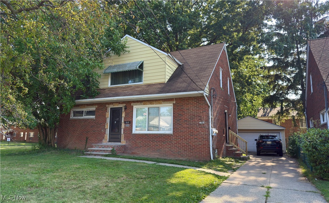 Excellent multi-family opportunity in Euclid Ohio. Downstairs unit recently renovated featuring updated bathroom and brand new kitchen including white cabinetry, granitce countertops, and modern flooring. Unit is purposely being left vacant to allow for showings and the possibility of owner occupancy. Upstairs unit is occupied by long term legacy tenant on a month to month basis. Upstairs unit will need full updating upon unit turn. Great income opportunity in strong suburban rental market.