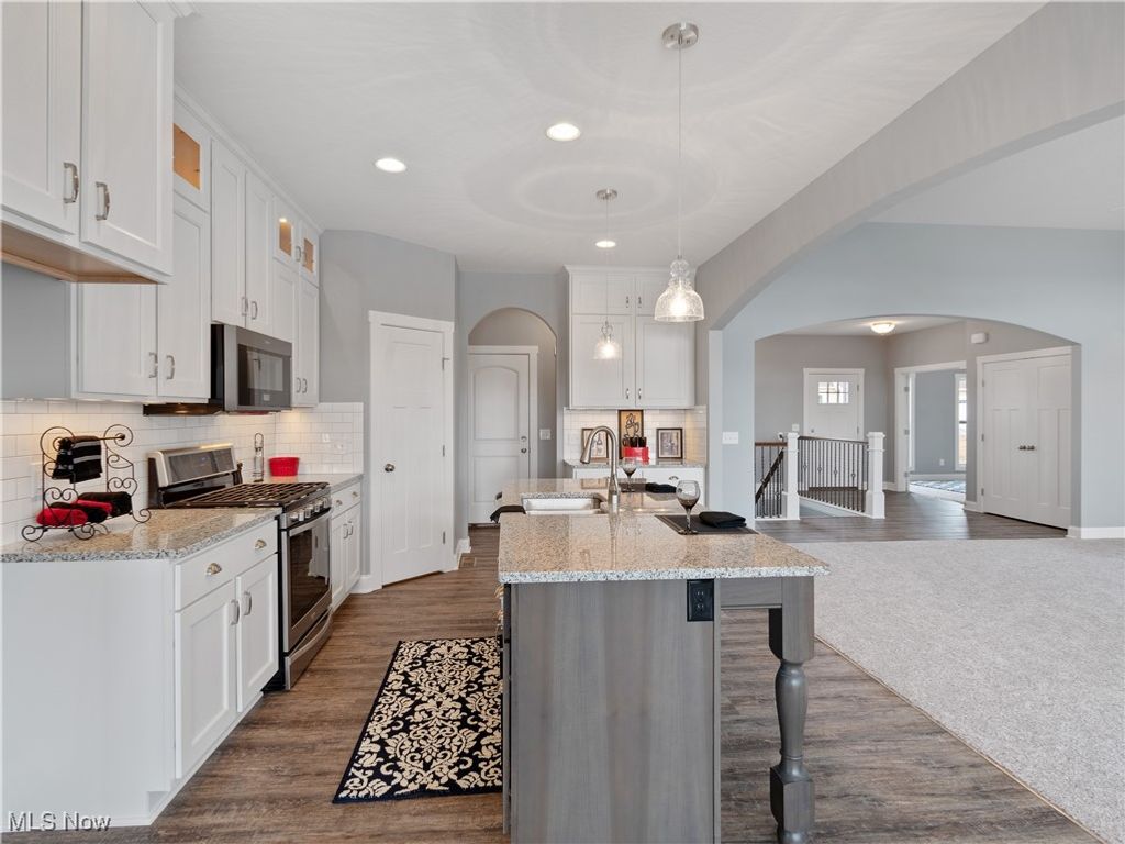 Photo of 2490 Ledgestone Drive NW, Uniontown, OH 44685 (MLS # 5168390)