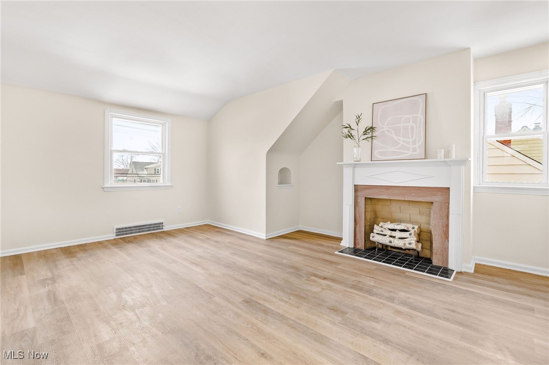 Knickerbocker Land Co Euclid V - Residential Income