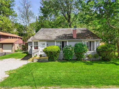 Homes For Sale - 35812 Wanaka Boulevard<br/> Lake County, Eastlake, OH 44095