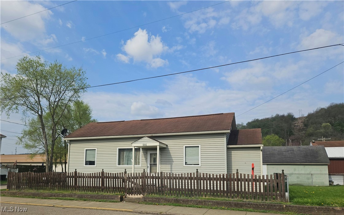 501 N 4th Street, Toronto, Ohio image 1