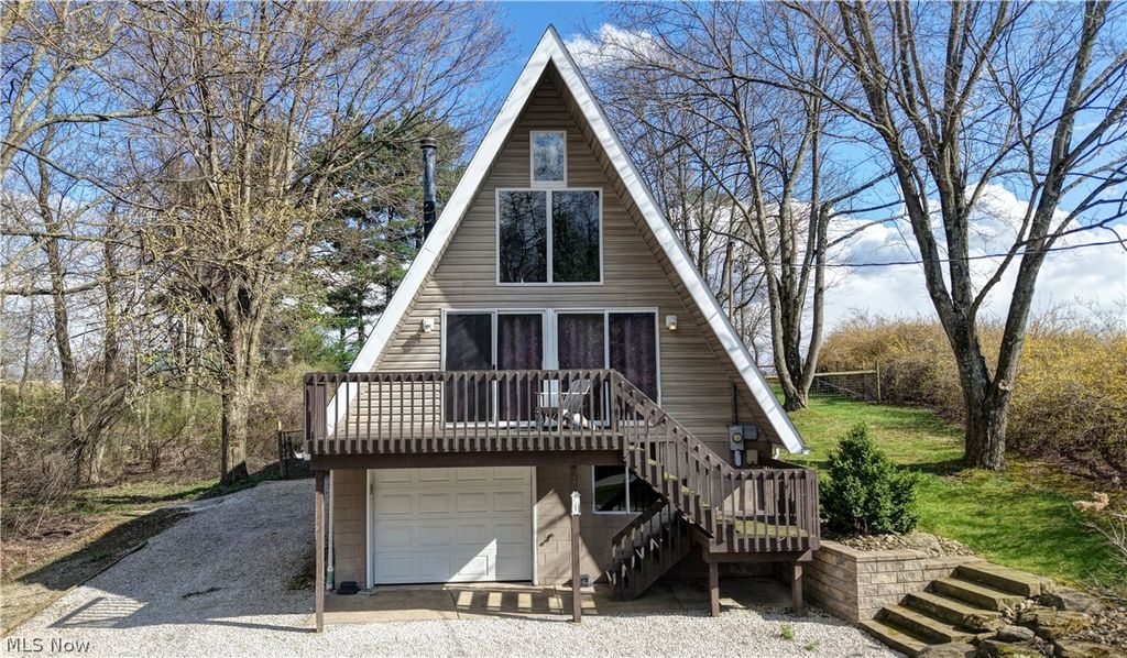 Photo of 2684 Bern Drive Dr, Millersburg, OH 44654 (MLS # 5199508)