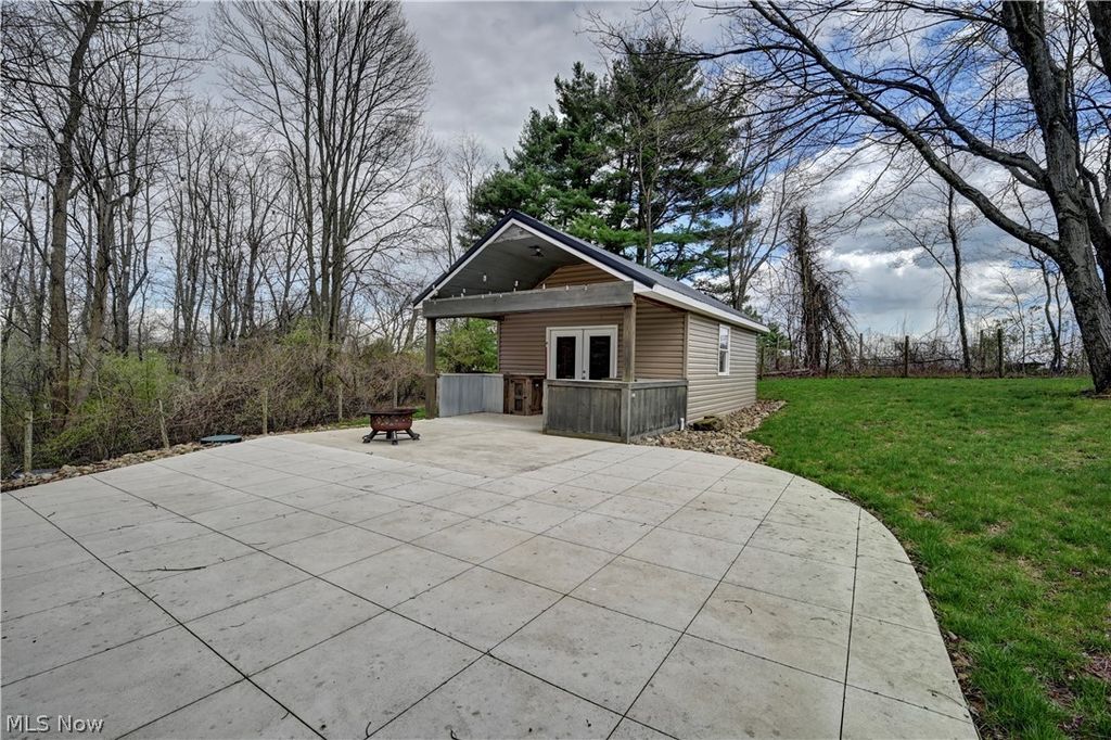 Photo of 2684 Bern Drive Dr, Millersburg, OH 44654 (MLS # 5199508)