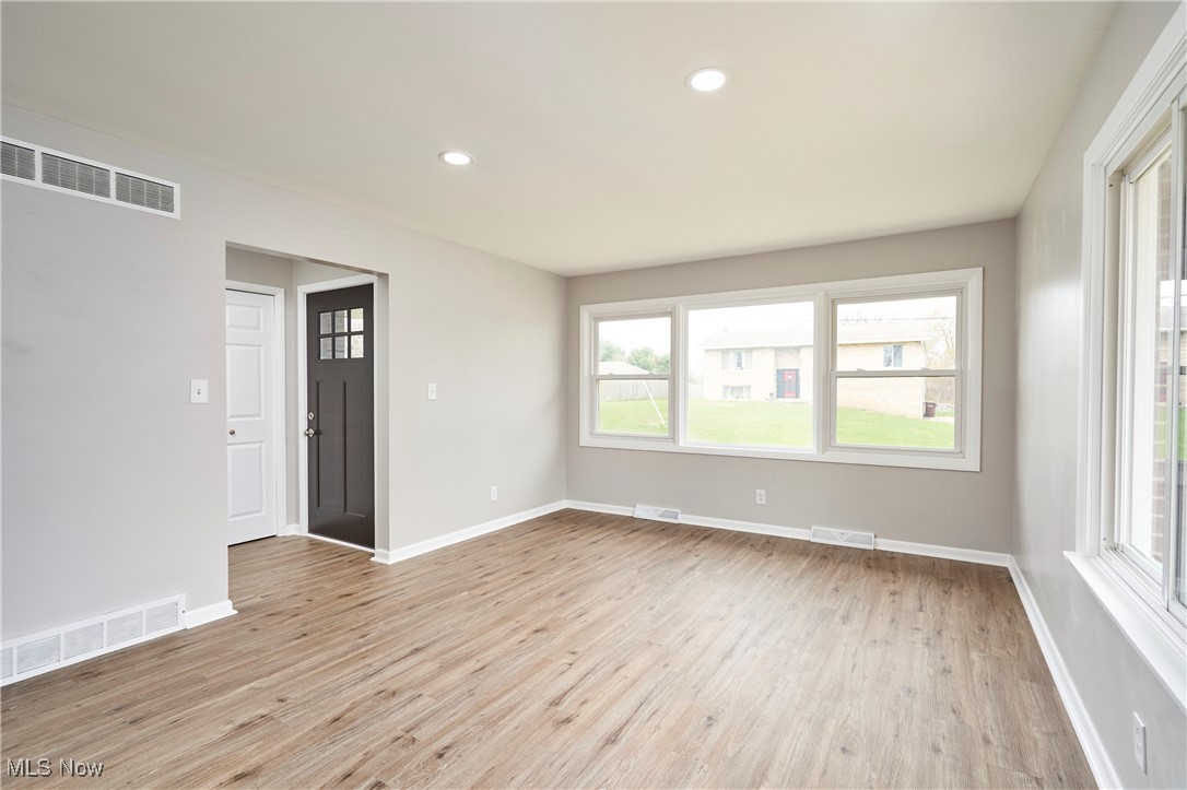 2253 Markey Street, Akron, Ohio image 3