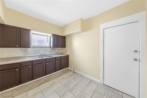 Tiny photo for 3420 Beechwood Avenue, Cleveland Heights, OH 44118 (MLS # 5243255)