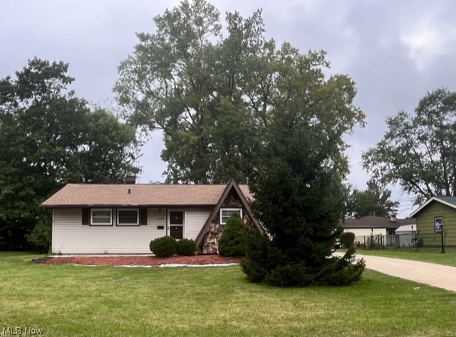 Welcome Home! Don't miss this adorable well maintained freshly painted ranch. This home features an eat in kitchen with all of the appliances, hardwood floors, finished basement, newer hot water tank, new furnace (AC Ready), sunporch off of the living room through paned sliding glass doors.
New roof on both house and garage. POS Compliant. This is a must see. It won't last long.
HIGHEST & BEST DEADLINE 9/14/23 5:00pm.