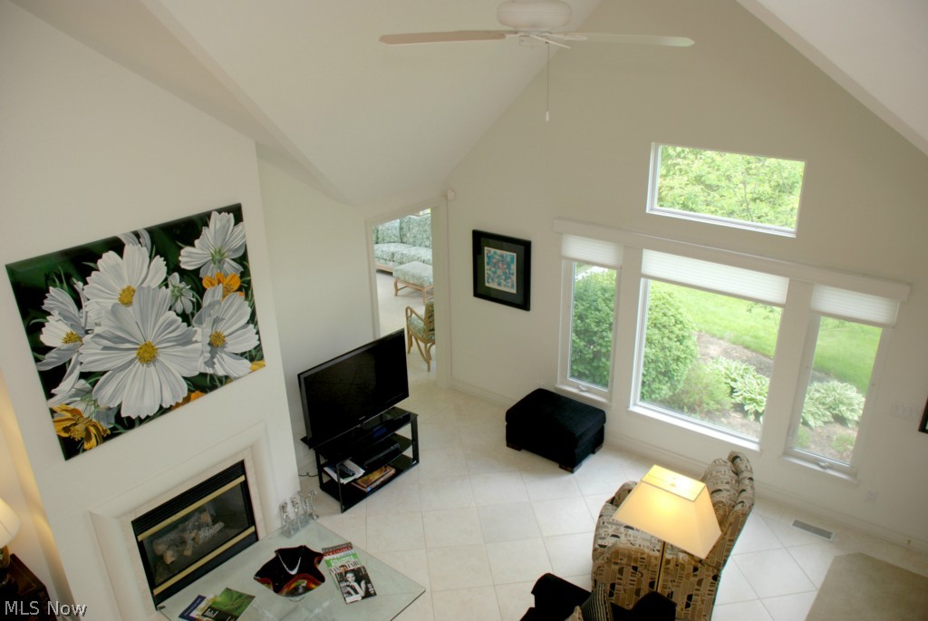 Shady Hollow Condo - Residential