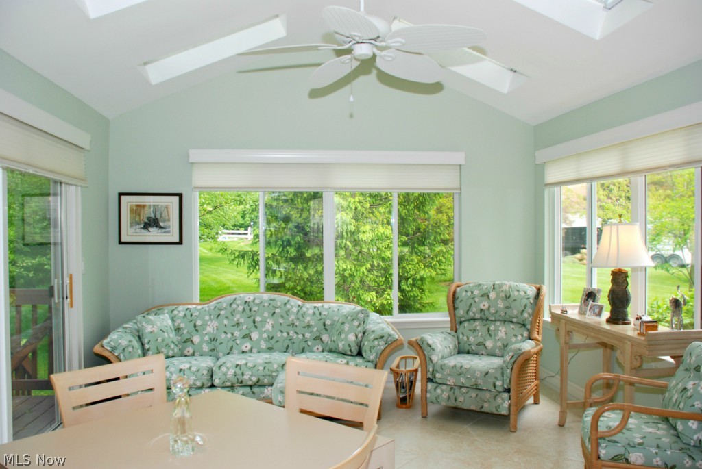 Shady Hollow Condo - Residential