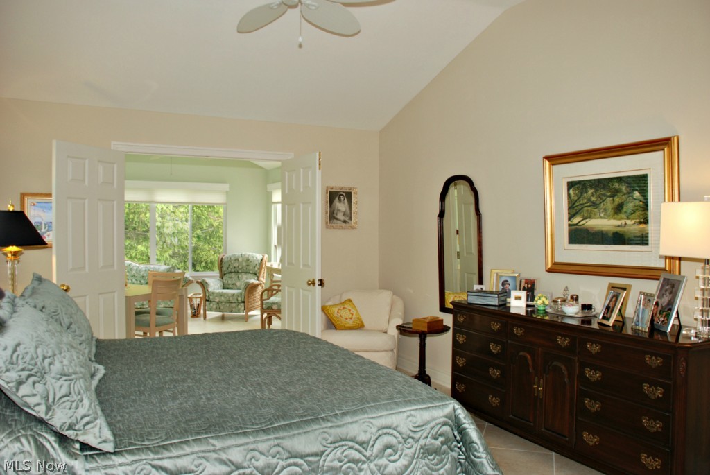 Shady Hollow Condo - Residential