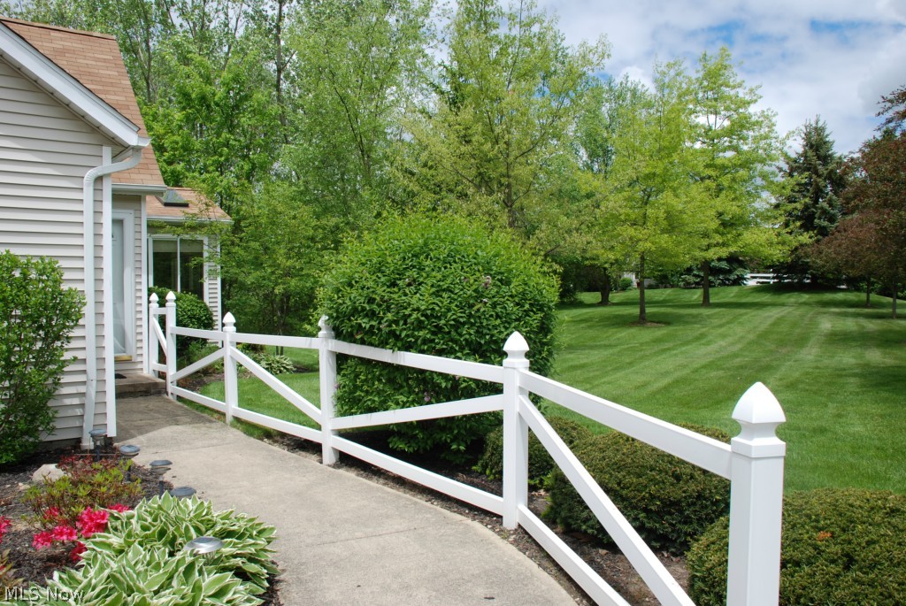 Shady Hollow Condo - Residential