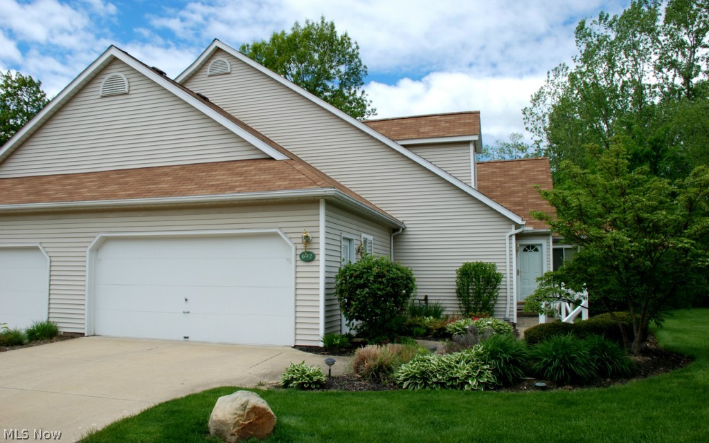 Shady Hollow Condo - Residential