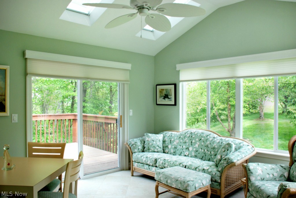 Shady Hollow Condo - Residential