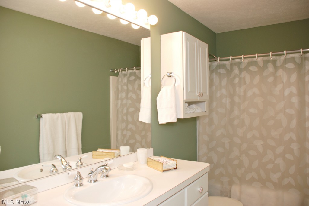 Shady Hollow Condo - Residential