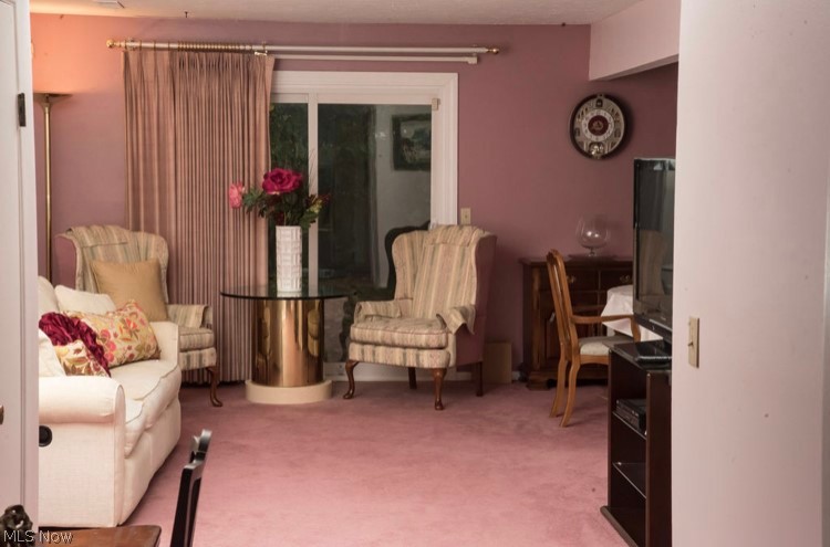 Rolling Hills Condo - Residential