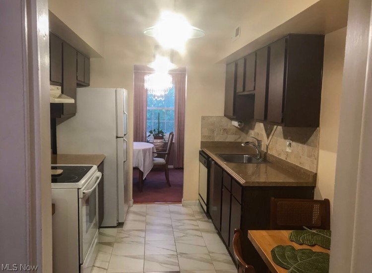 Rolling Hills Condo - Residential