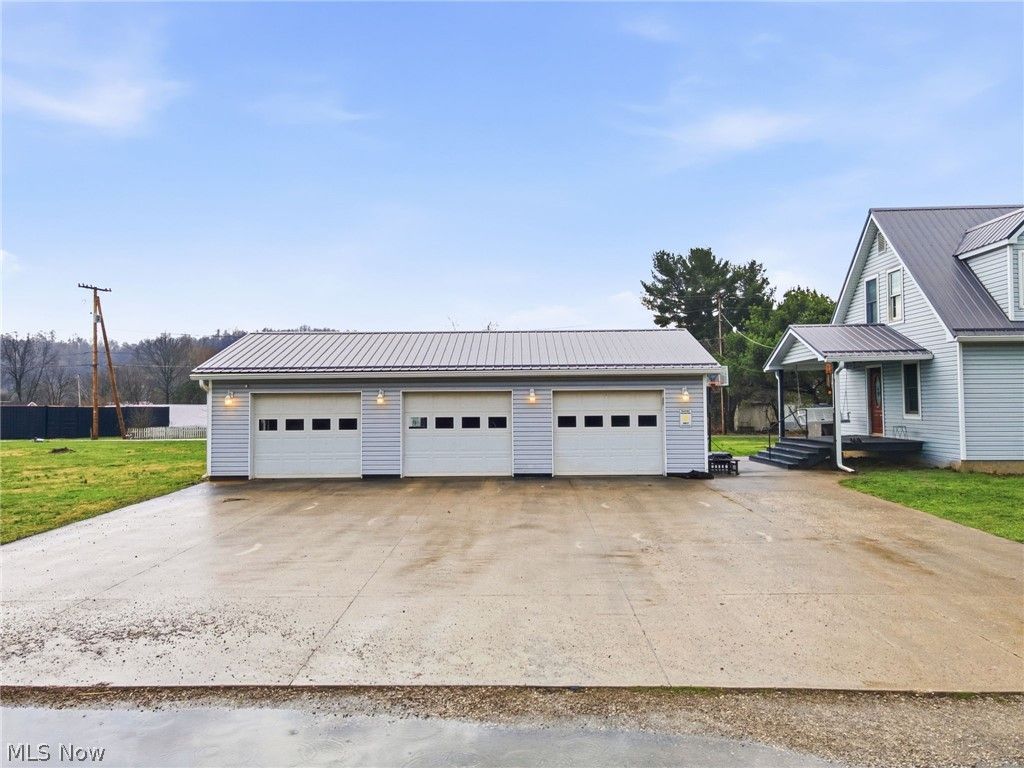 Photo of 512 North Street, Duncan Falls, OH 43734 (MLS # 5192144)