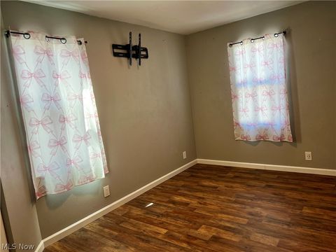 Tiny photo for 16972 State Route 45, Wellsville, OH 43968 (MLS # 5190170)