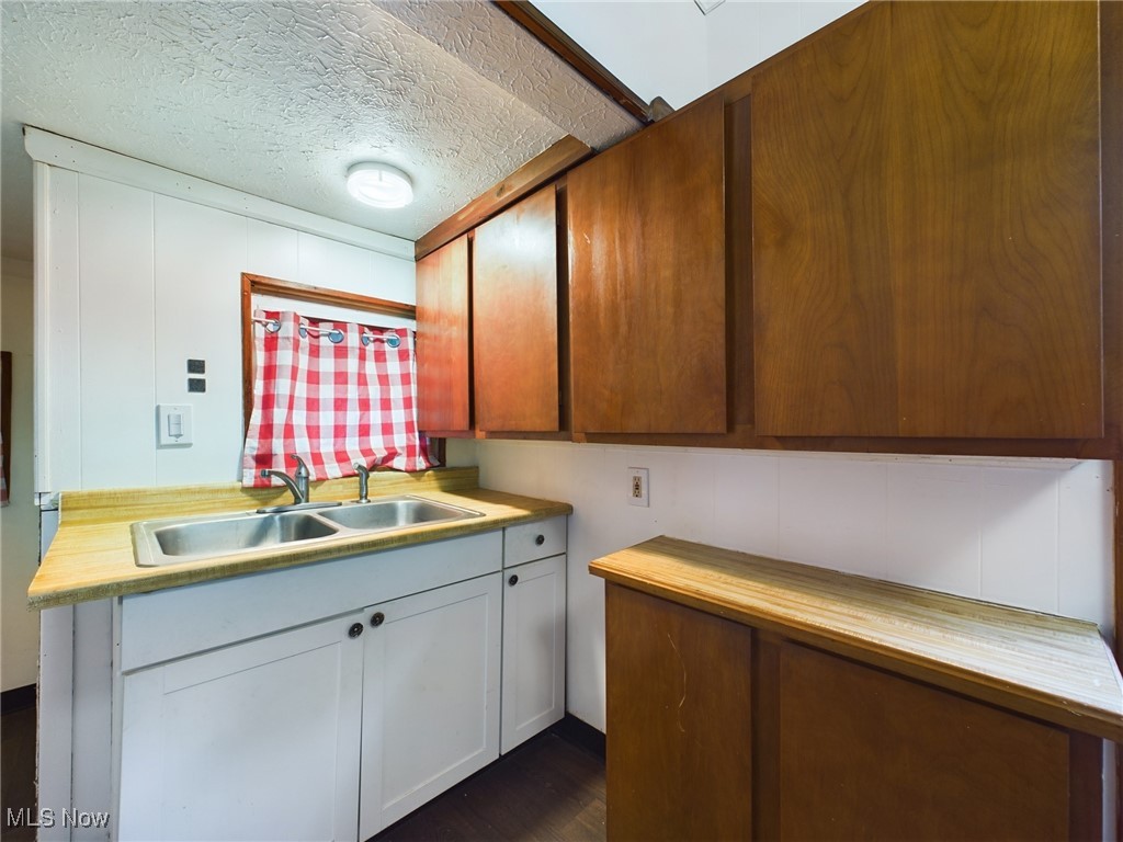 Young L A - Residential