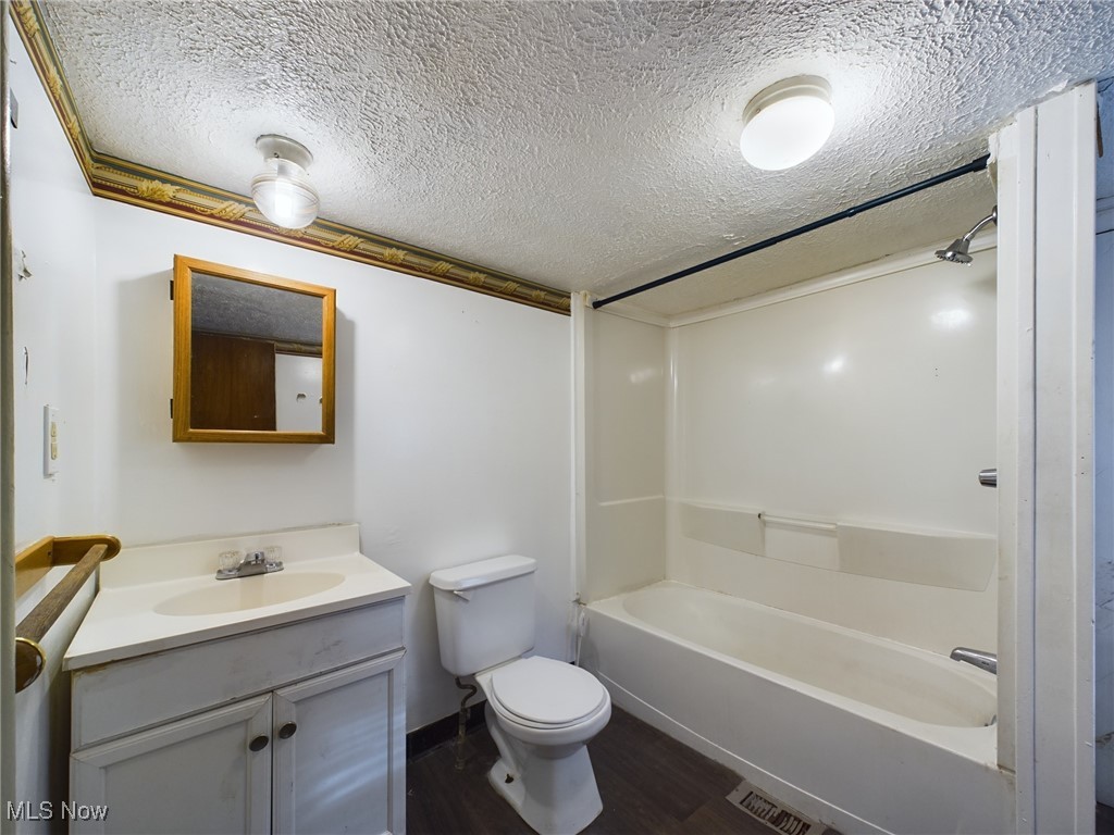 Young L A - Residential