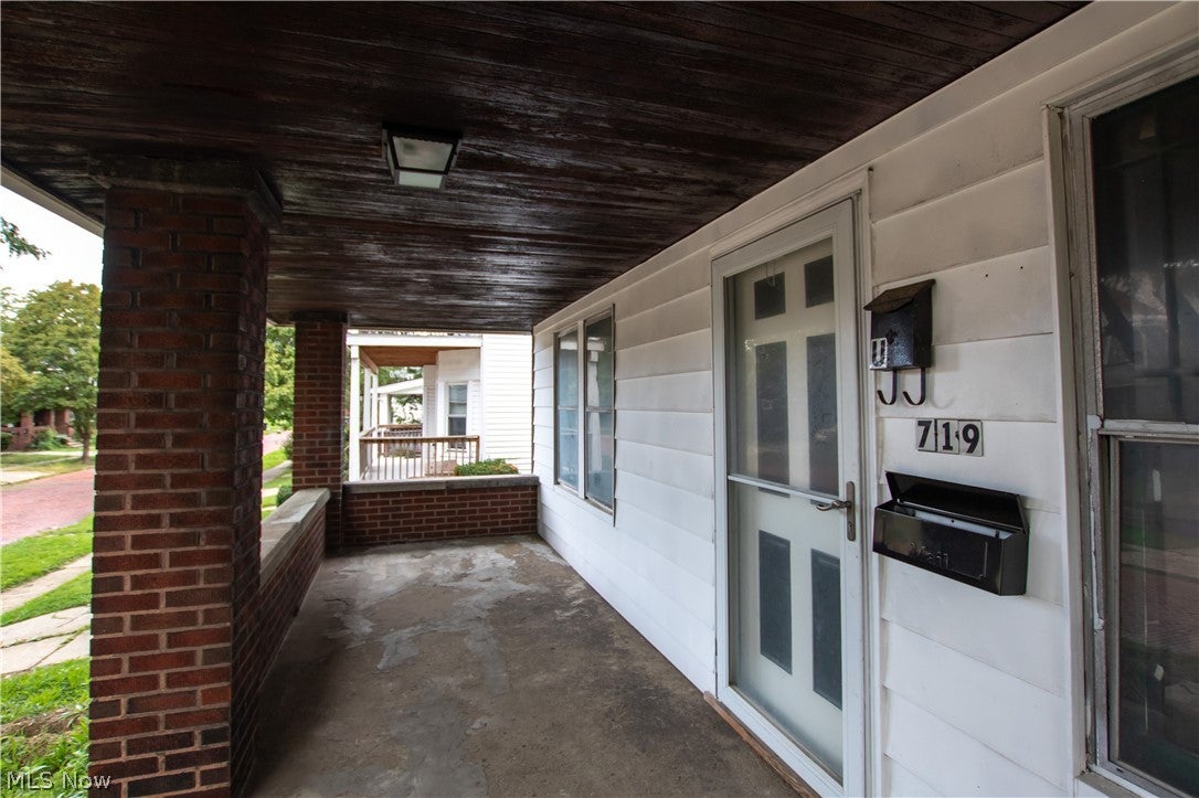 719 E 157th Street