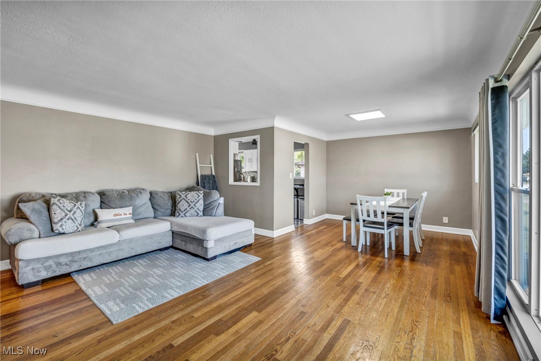 5580 Queens Highway