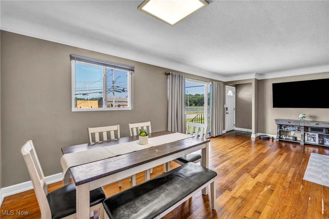 5580 Queens Highway