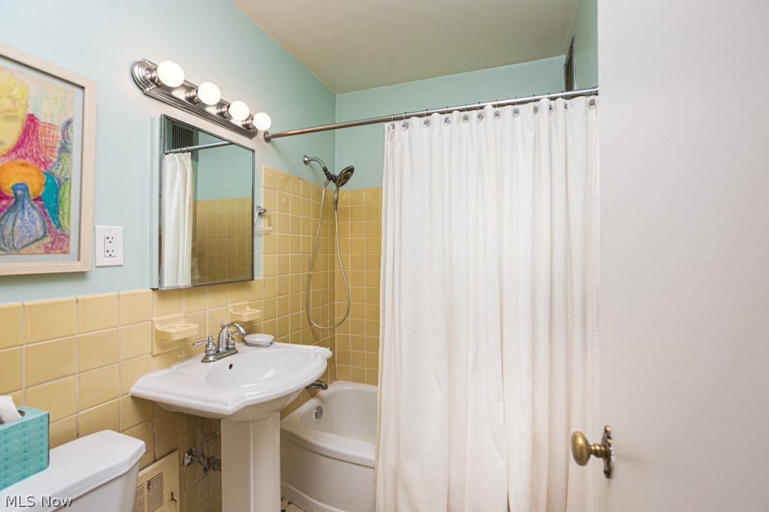 Shaker Club Condo - Residential