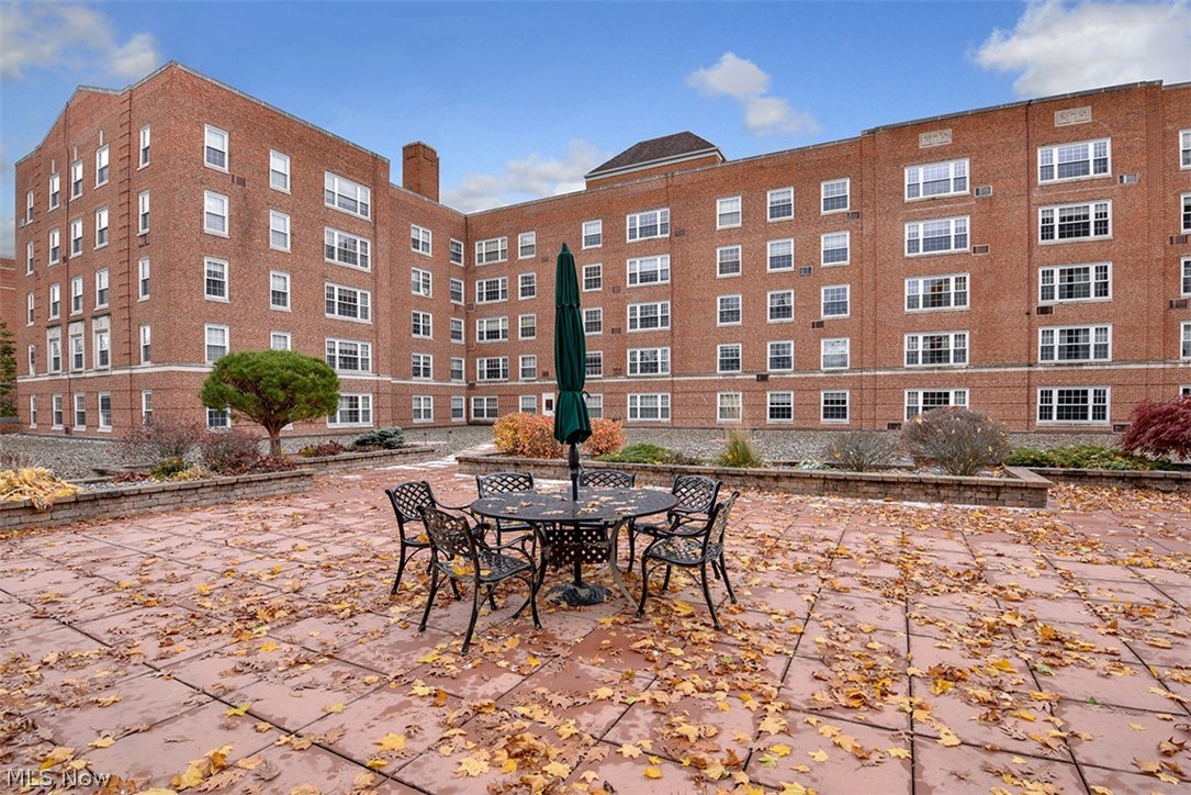 Shaker Club Condo - Residential