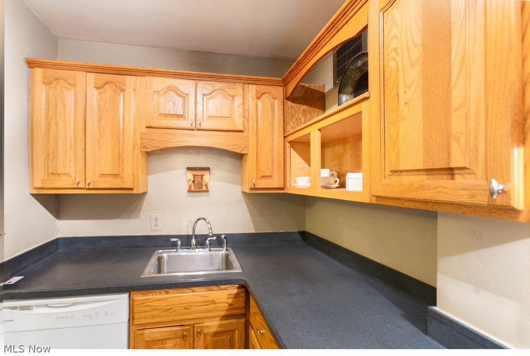 Shaker Club Condo - Residential