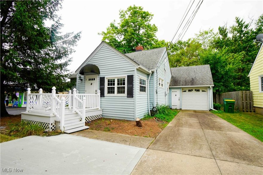 Highly visibility for any business on Broadway Ave. Business opportunity with kitchen, full bathroom, attic space and full basement Well maintained converted house on generous size lot. Storage Space. Basement. Attic Space. Heat and Air Conditioning.