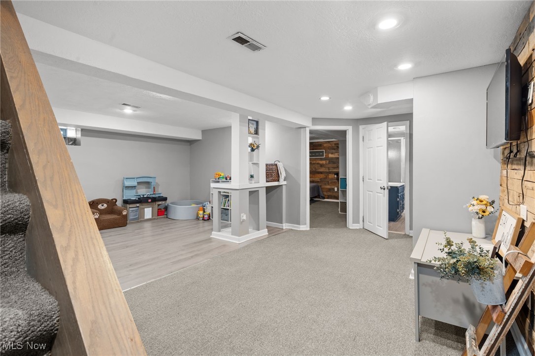 4184 Chester Avenue, Louisville, Ohio image 23