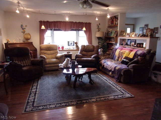 Connecticut Western Reserve - Residential