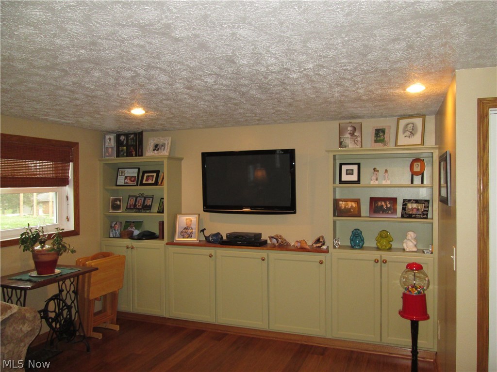 Laurel Ridge - Residential