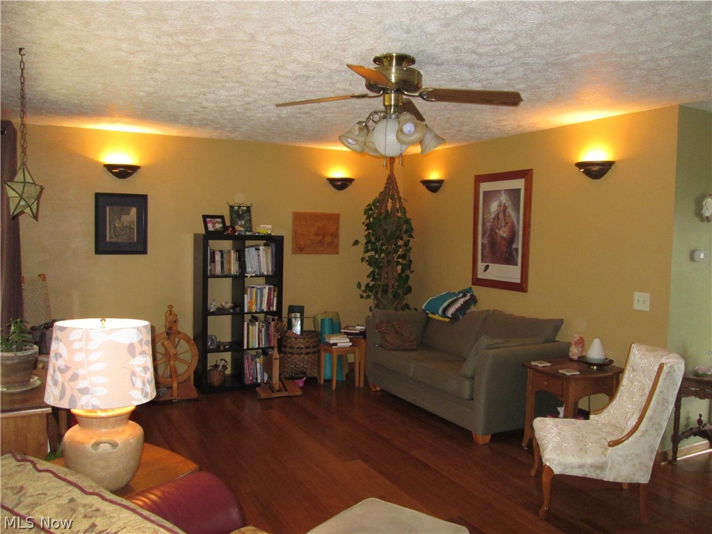 Laurel Ridge - Residential