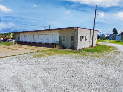 Tiny photo for 1616 W 47th Street, Ashtabula, OH 44004 (MLS # 5240108)