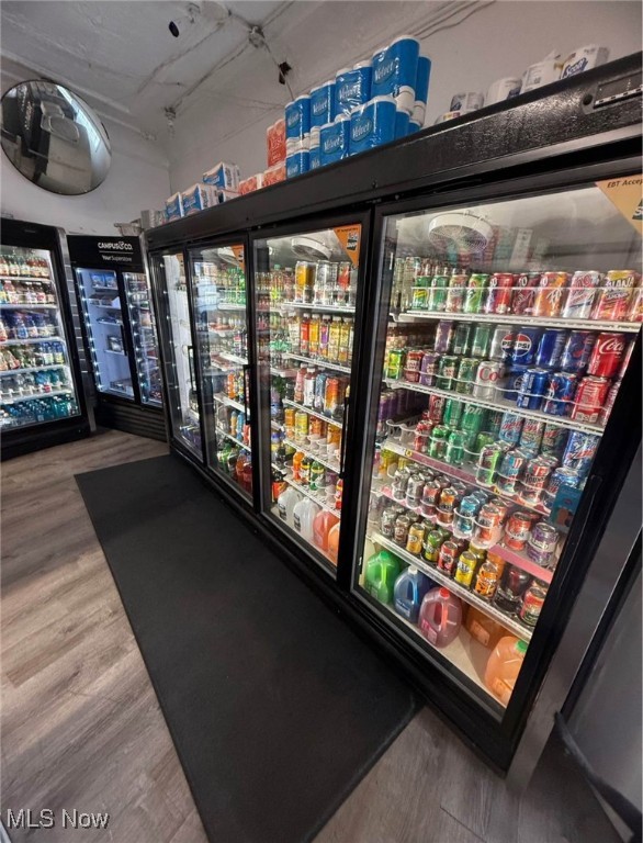 Myers & Schneiders - Commercial Sale