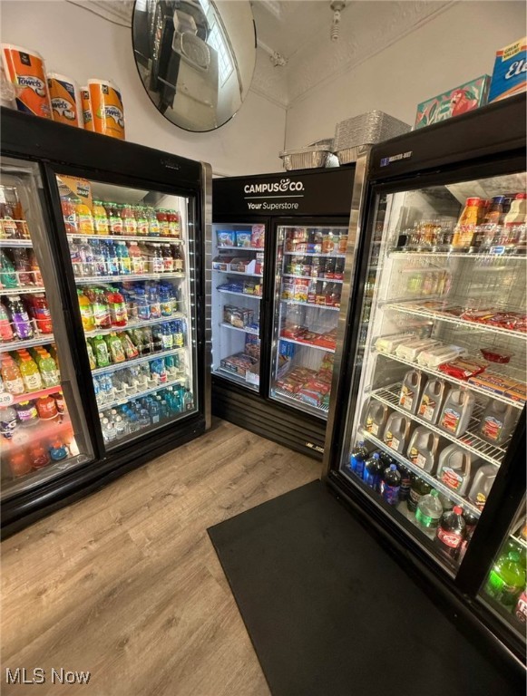 Myers & Schneiders - Commercial Sale