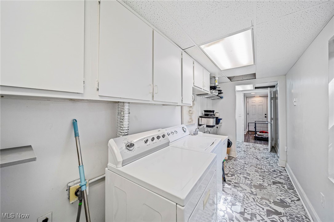 18015 Canterbury Road, Cleveland, Ohio image 24