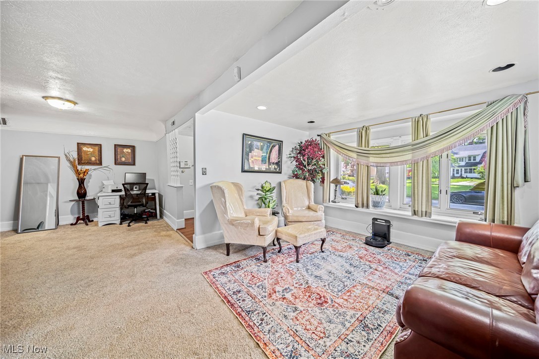 18015 Canterbury Road, Cleveland, Ohio image 9