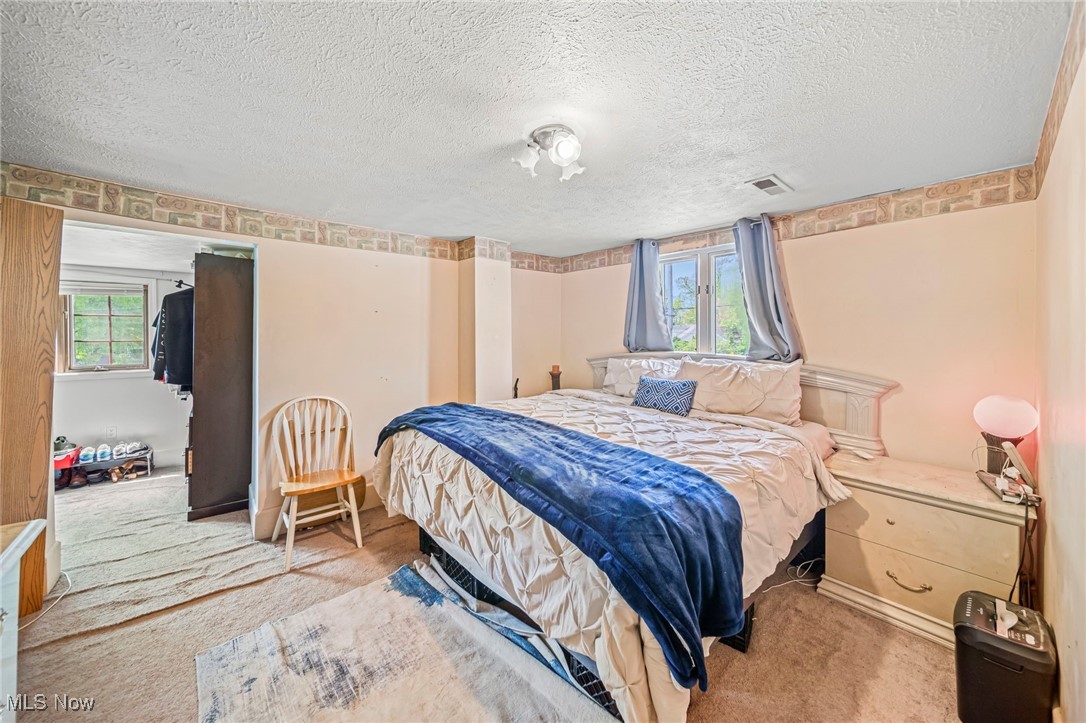 18015 Canterbury Road, Cleveland, Ohio image 33