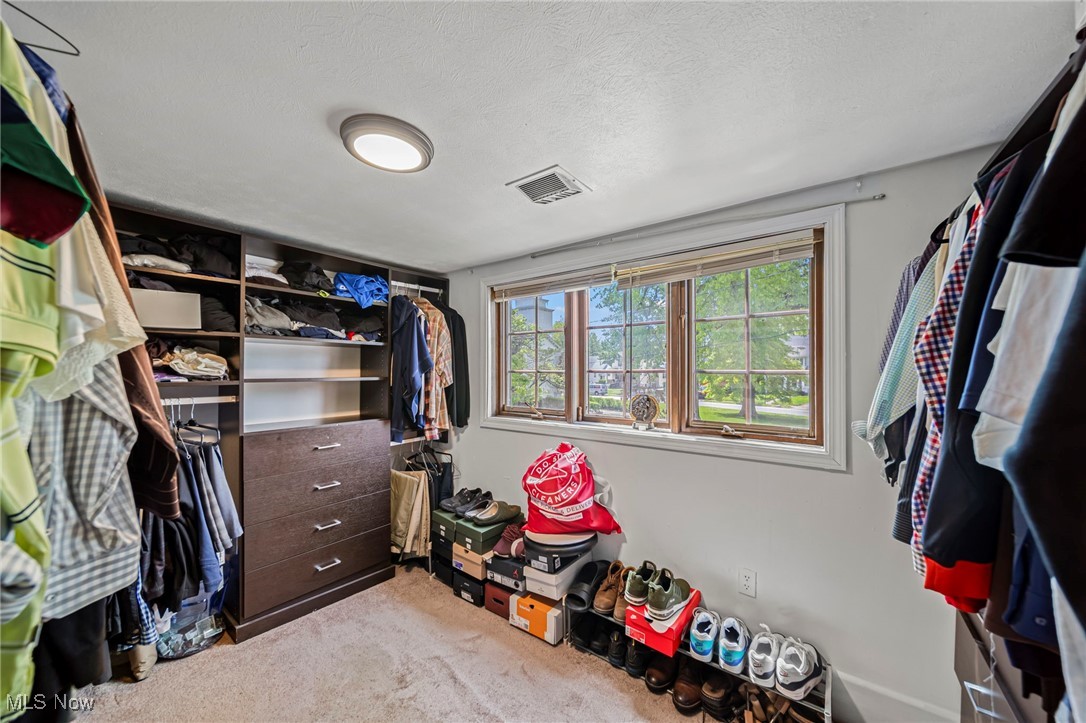 18015 Canterbury Road, Cleveland, Ohio image 35