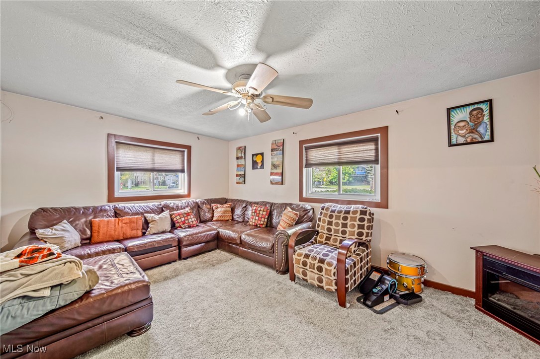 18015 Canterbury Road, Cleveland, Ohio image 14