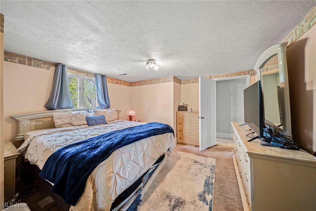 18015 Canterbury Road, Cleveland, Ohio image 34