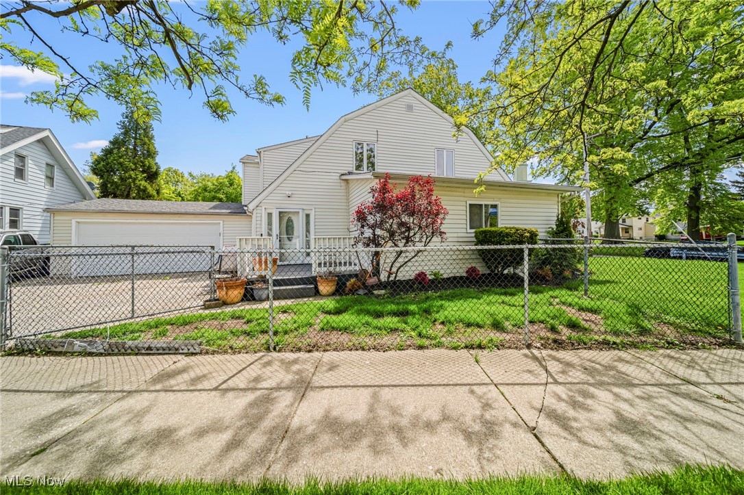 18015 Canterbury Road, Cleveland, Ohio image 6