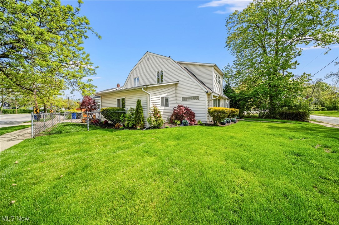 18015 Canterbury Road, Cleveland, Ohio image 5