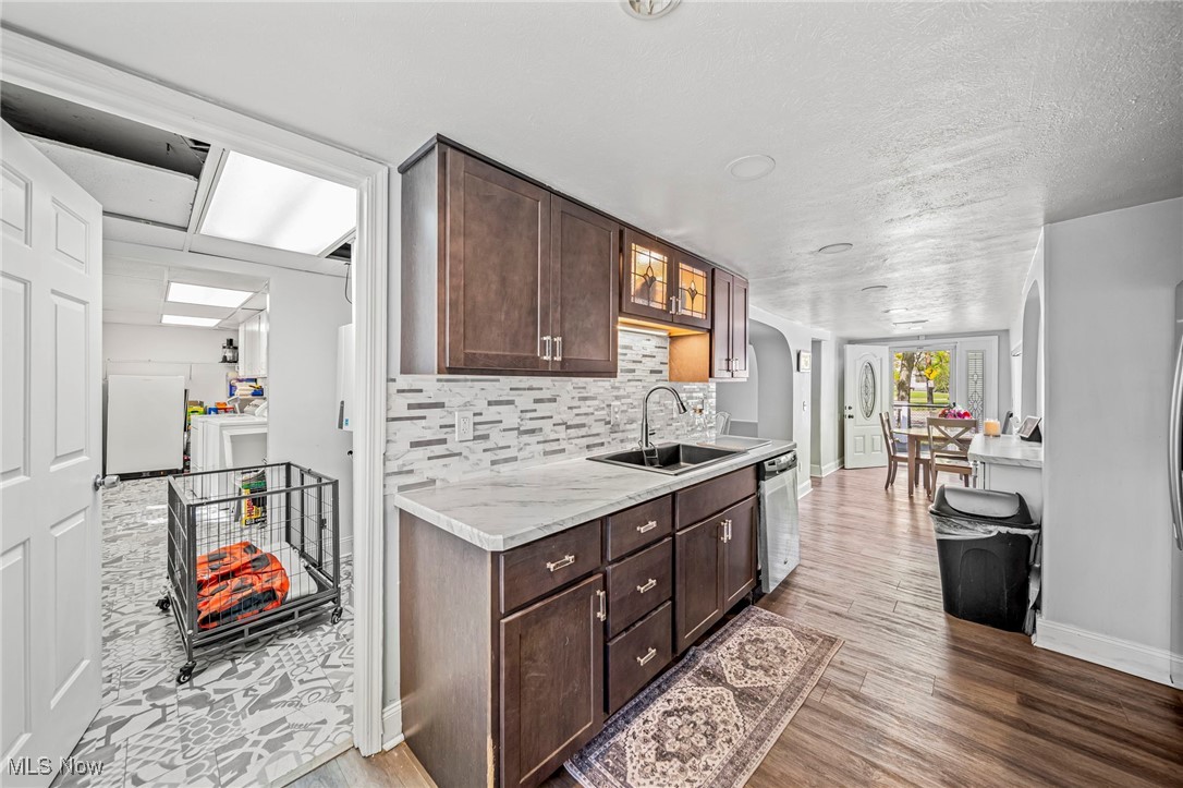 18015 Canterbury Road, Cleveland, Ohio image 22