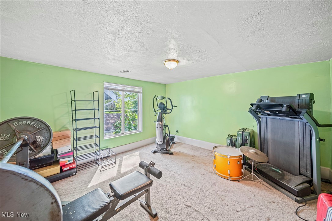 18015 Canterbury Road, Cleveland, Ohio image 29