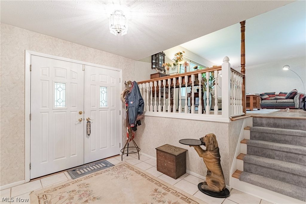 Photo of 6424 Creekside Trail, Solon, OH 44139 (MLS # 5211387)