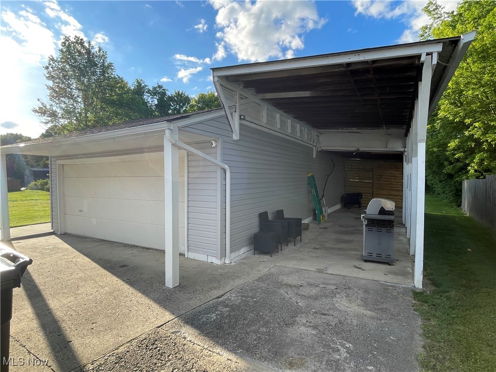 4075 Fairlawn Heights Drive, Warren, Ohio image 39