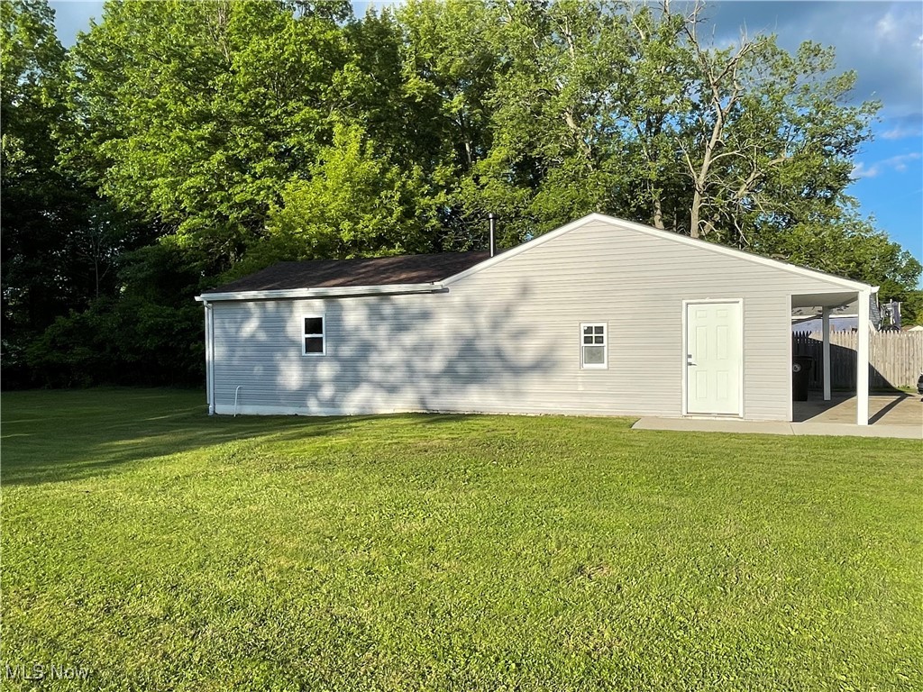 4075 Fairlawn Heights Drive, Warren, Ohio image 40